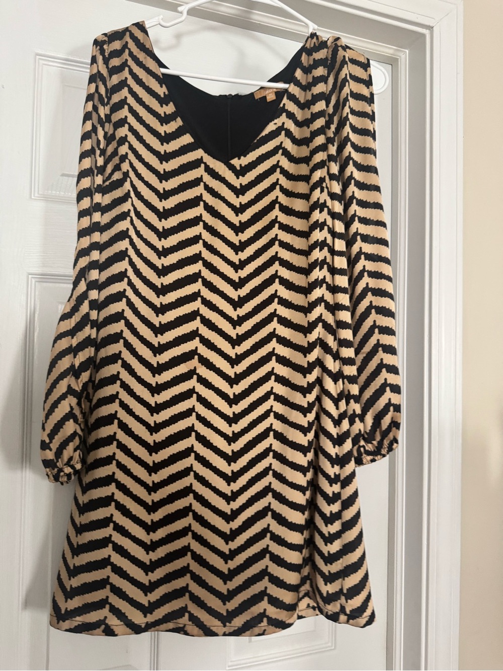 Takara Black and Beige Chevron Long Sleeve Dress